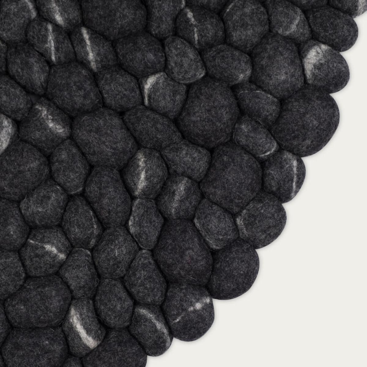 Felt Ball Rug Kurt Round – image 2