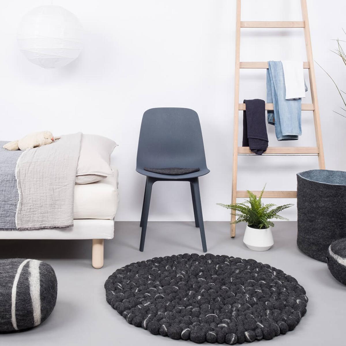 Felt Ball Rug Kurt Round – image 6