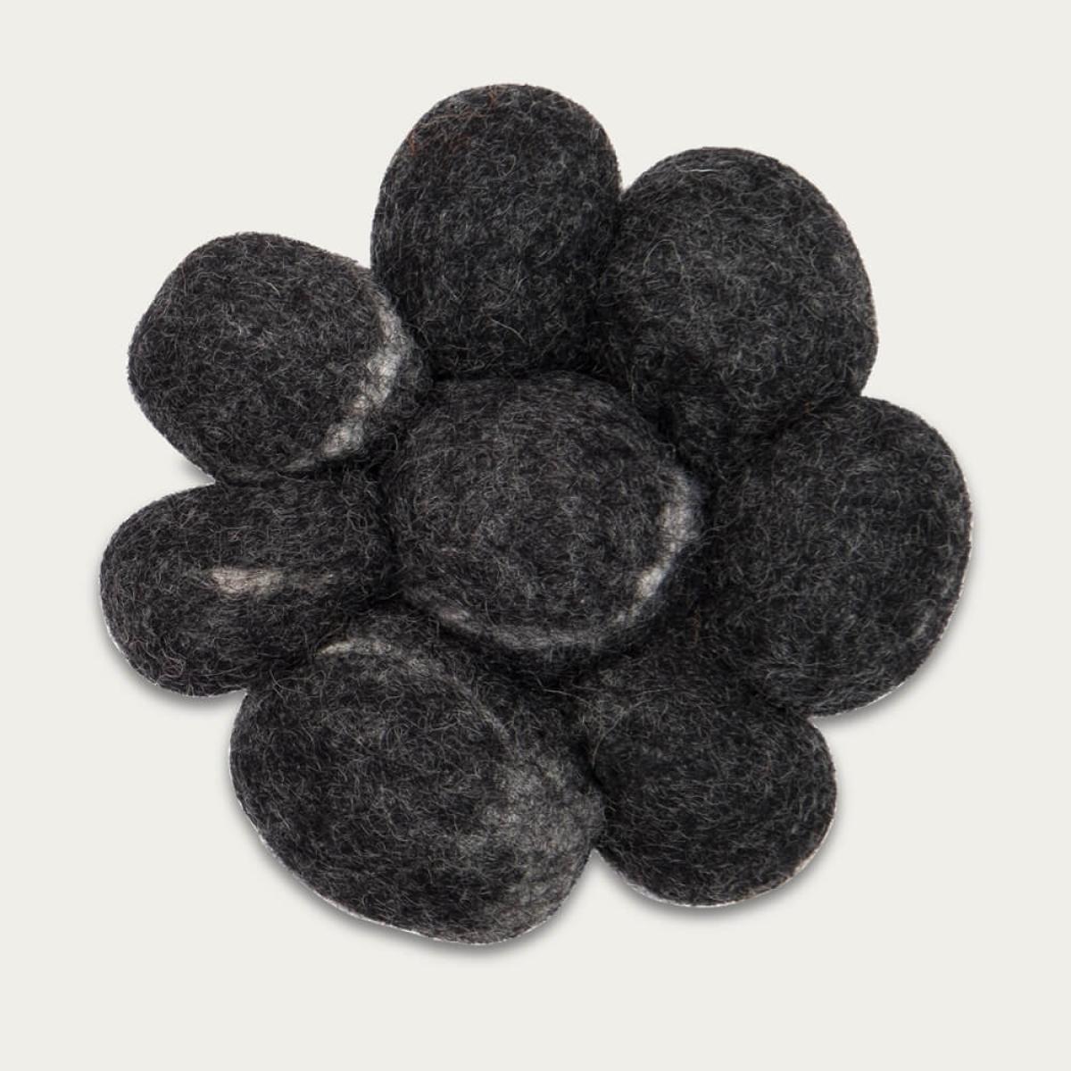 Felt Ball Rug Kurt Round – image 9