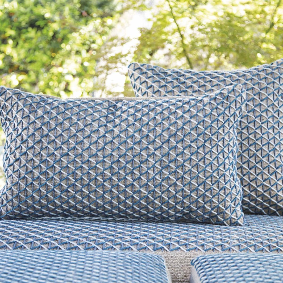 Blue Raw Rug – image 3