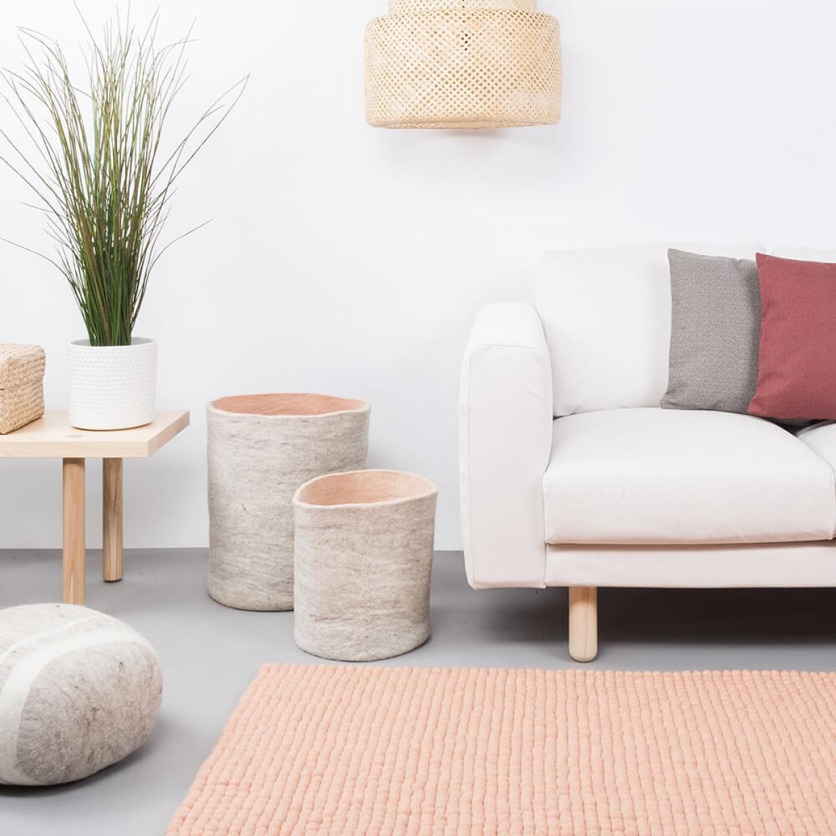 Felt Ball Rug Merle Square – image 5