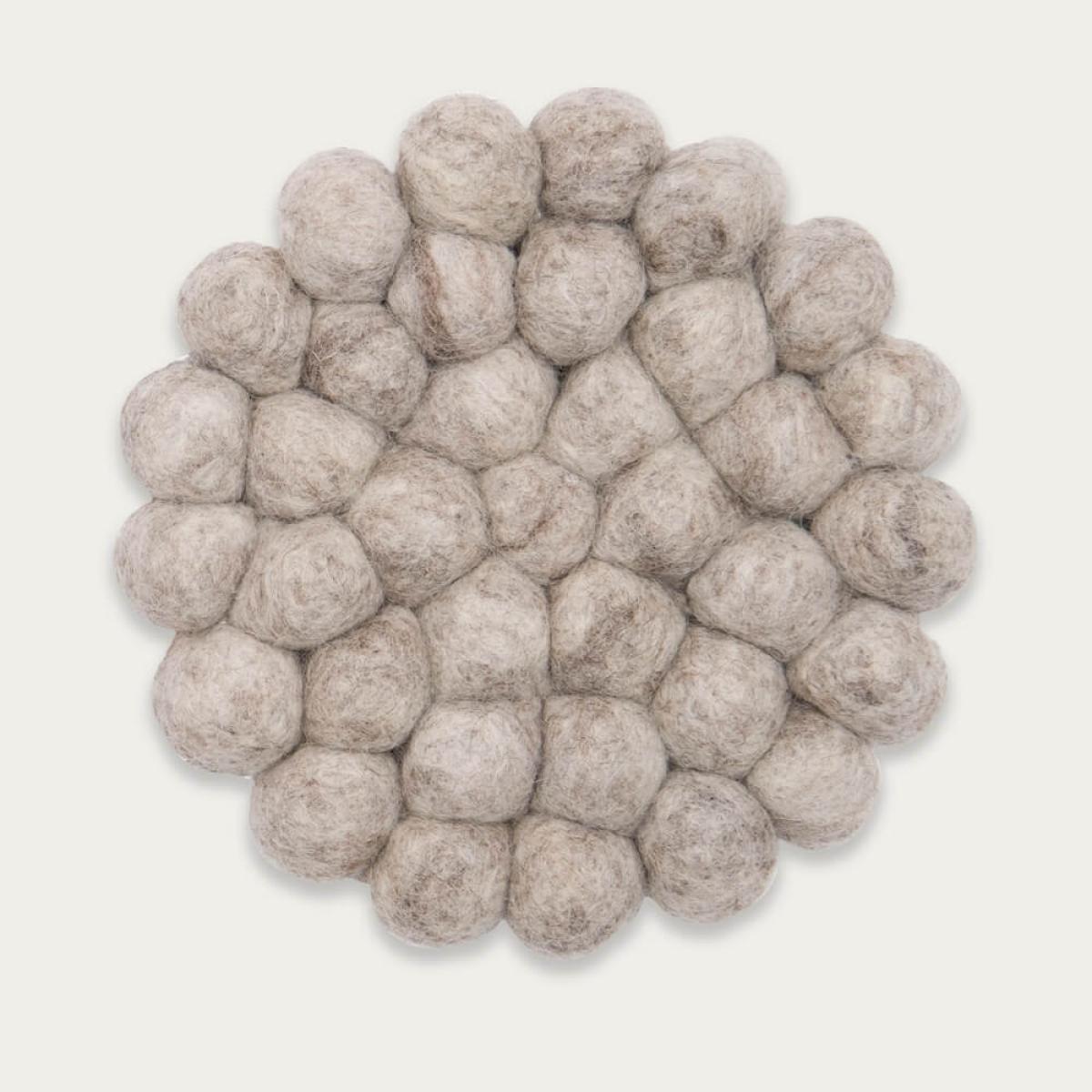 Felt Ball Rug Béla Round – image 9