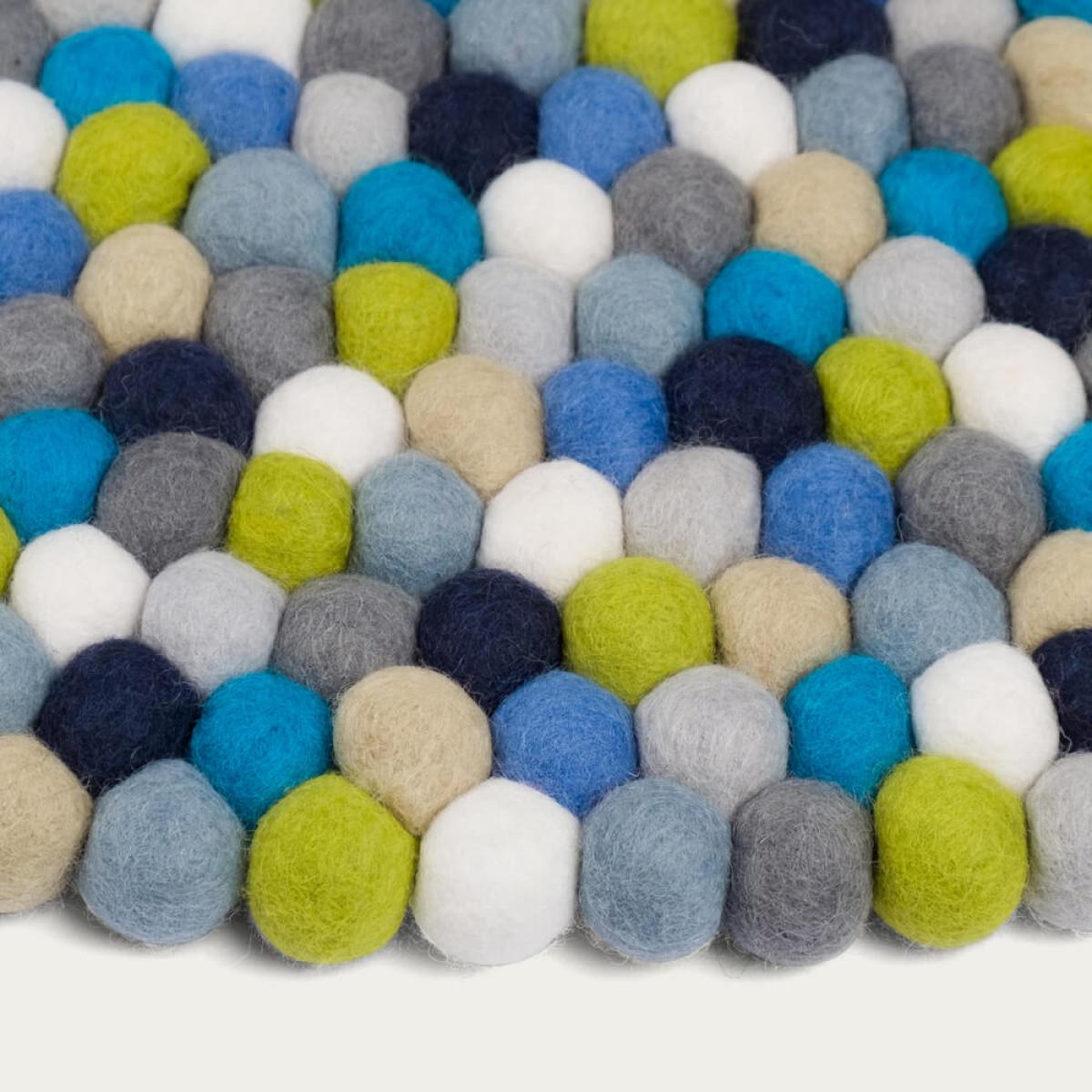 Felt Ball Rug Fritz Round – image 3