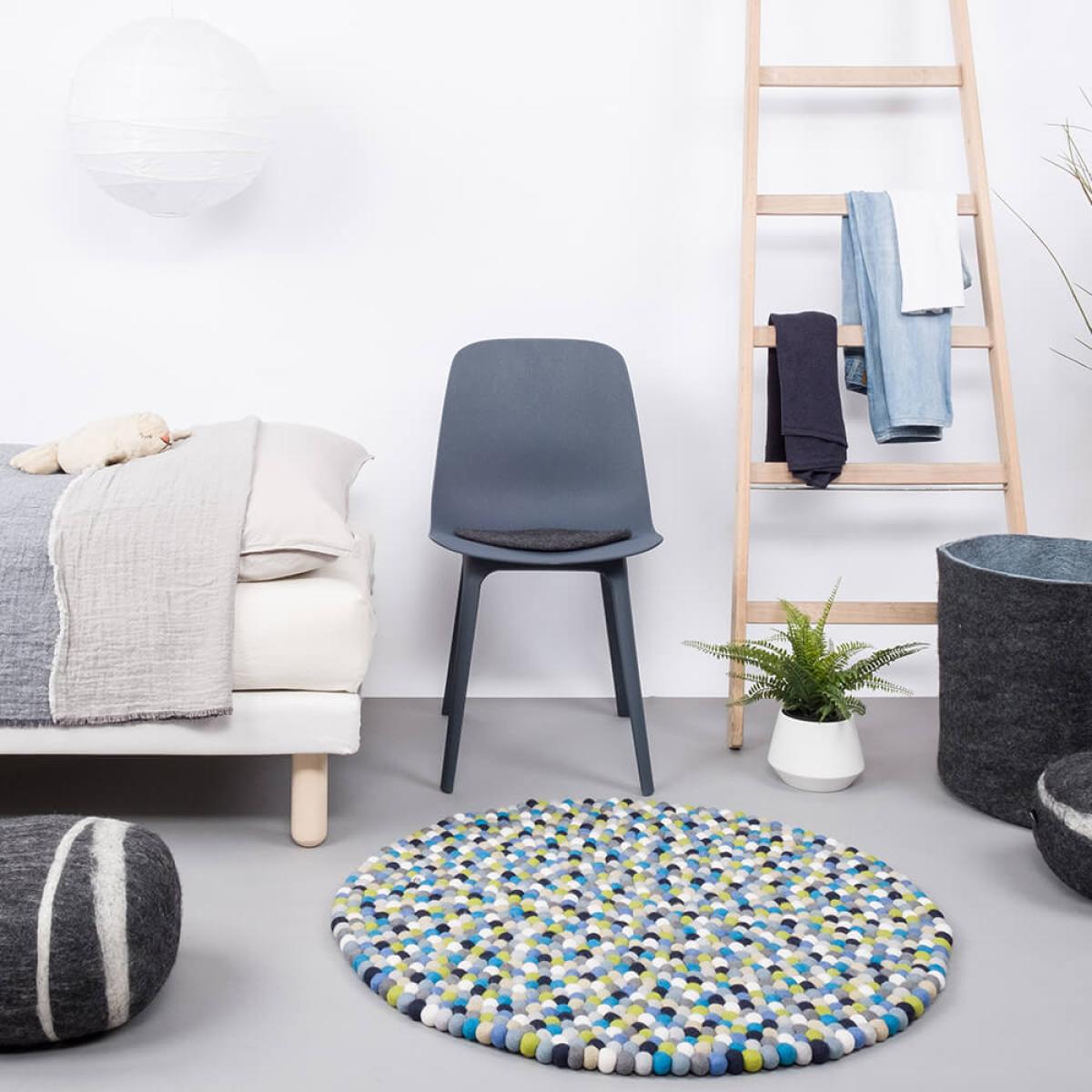 Felt Ball Rug Fritz Round – image 7