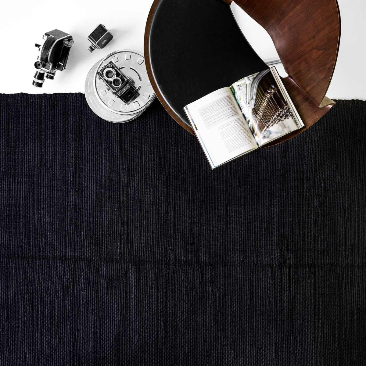 Black Cotton Rug – image 2