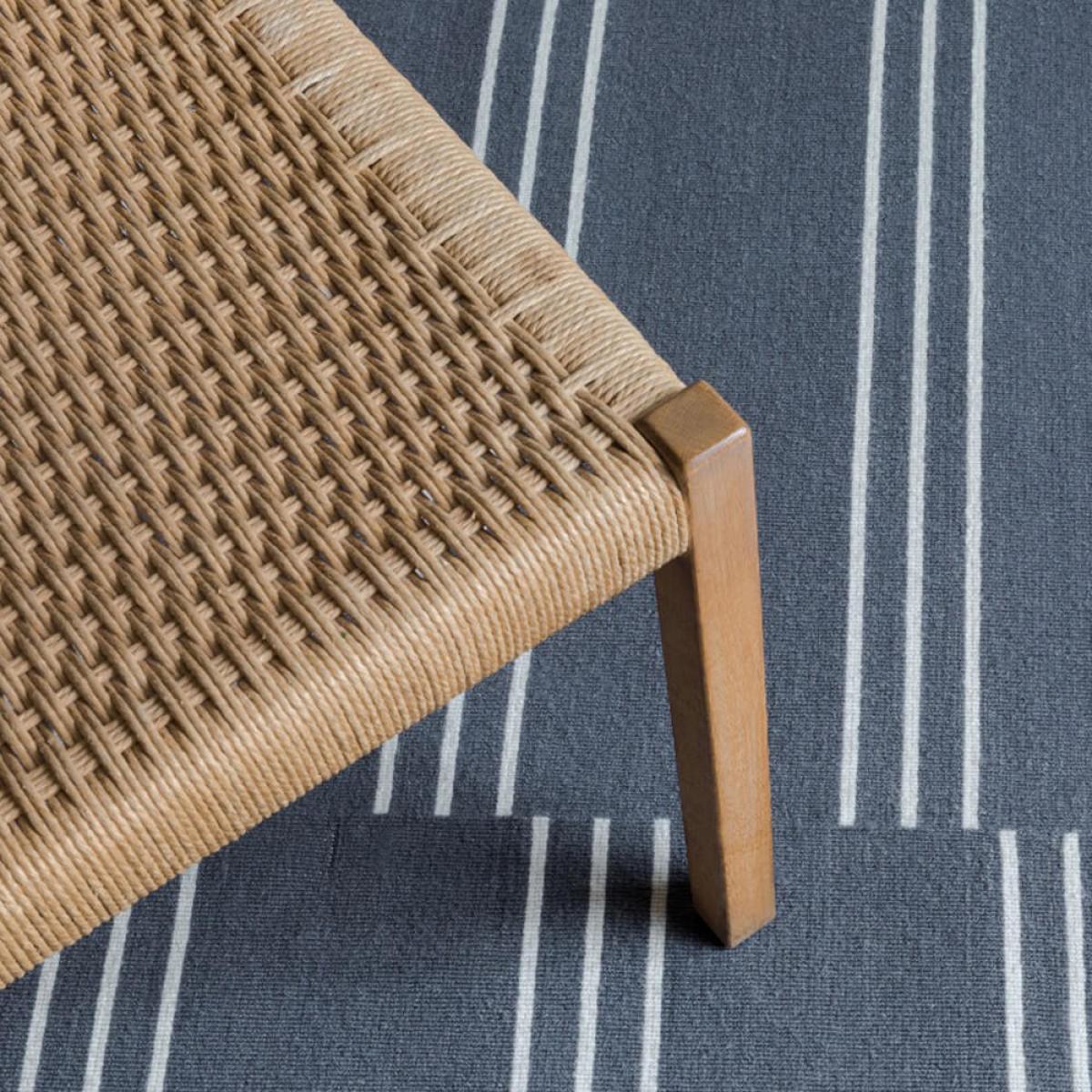 Gray/Cream Stripes Rug – image 4
