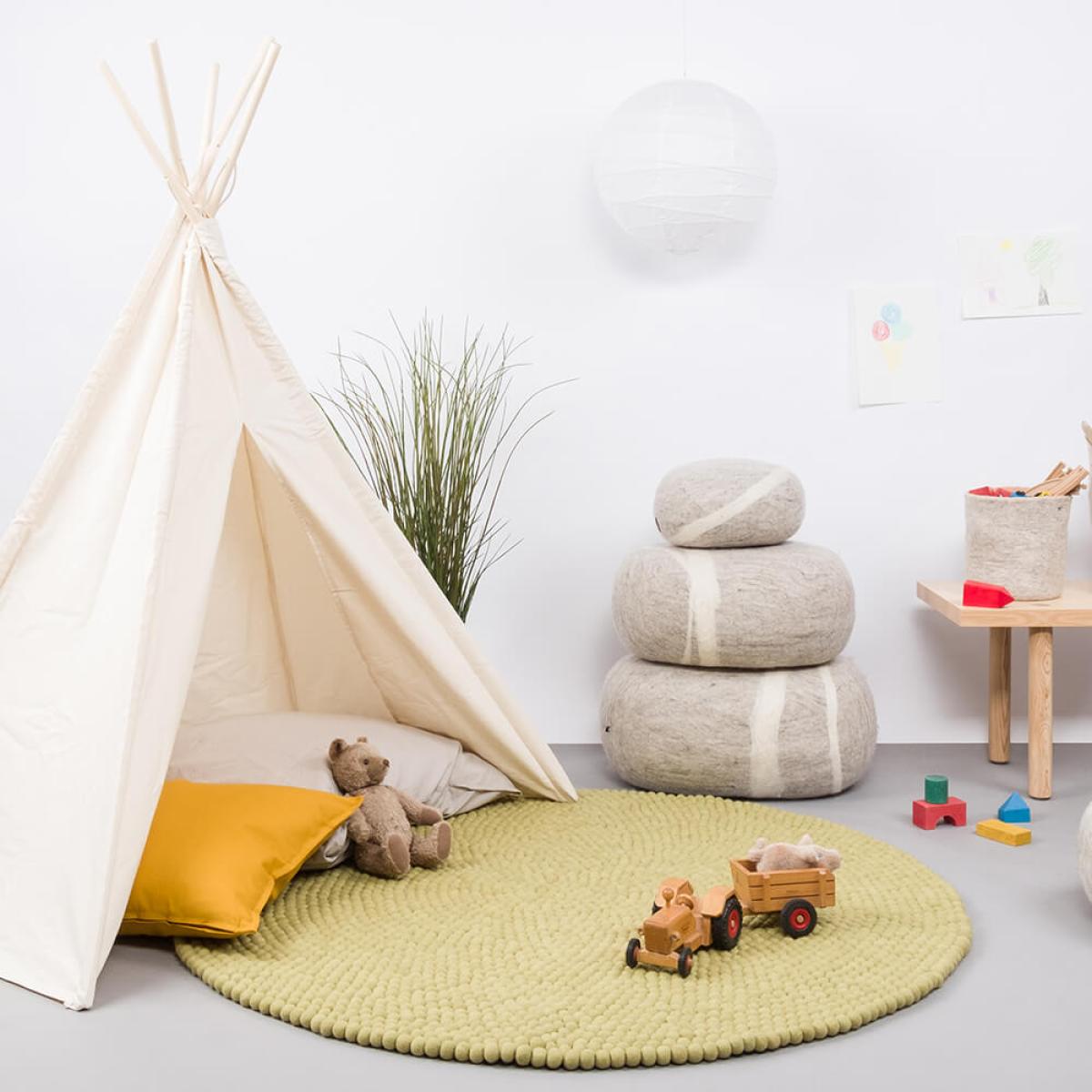 Felt Ball Rug Pitt Round – image 4