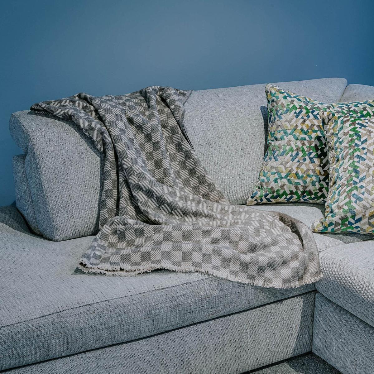 Grey Scacco Blanket – image 2