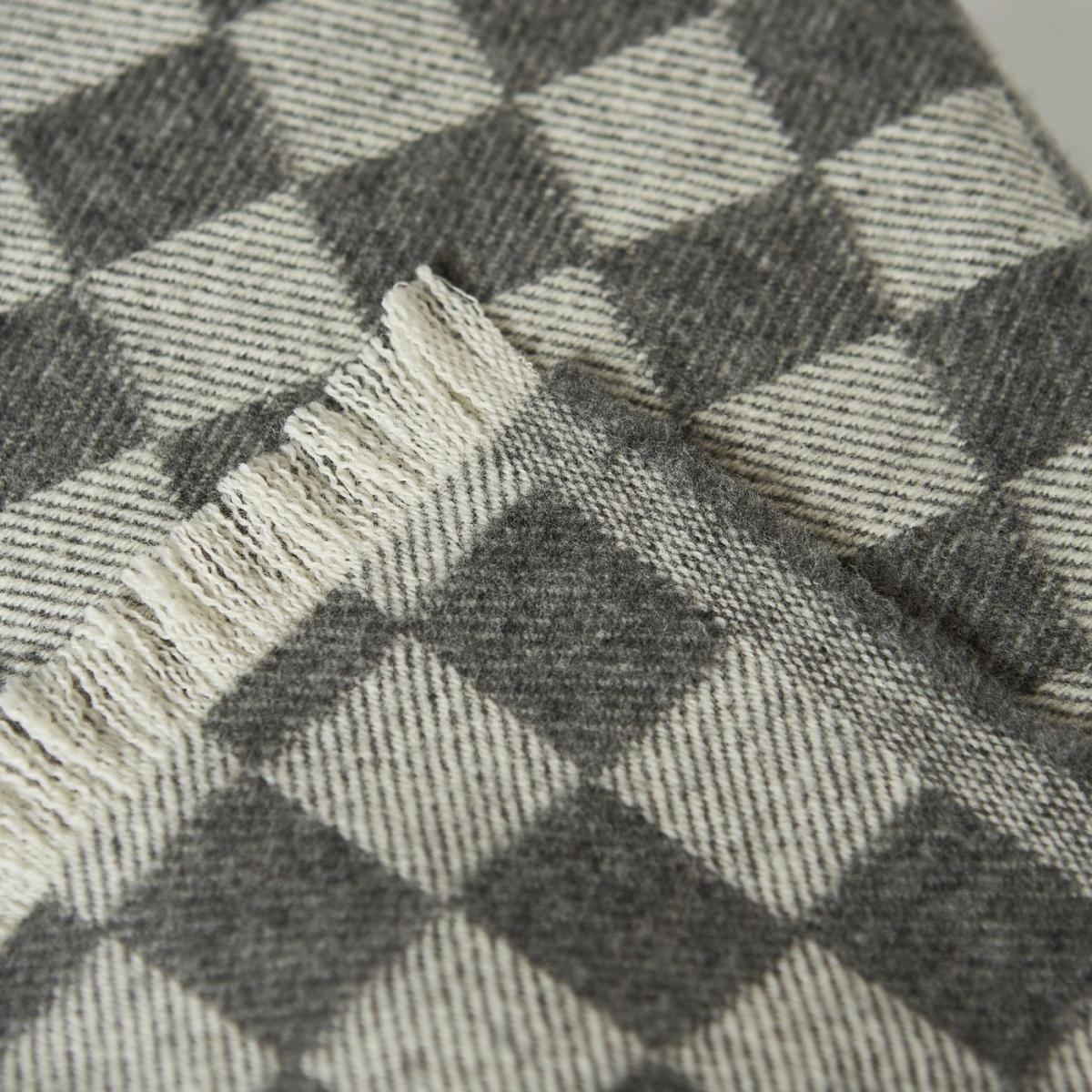 Grey Scacco Blanket – image 4