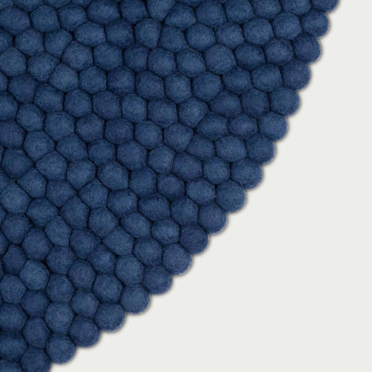 Felt Ball Rug Alva Round – image 2