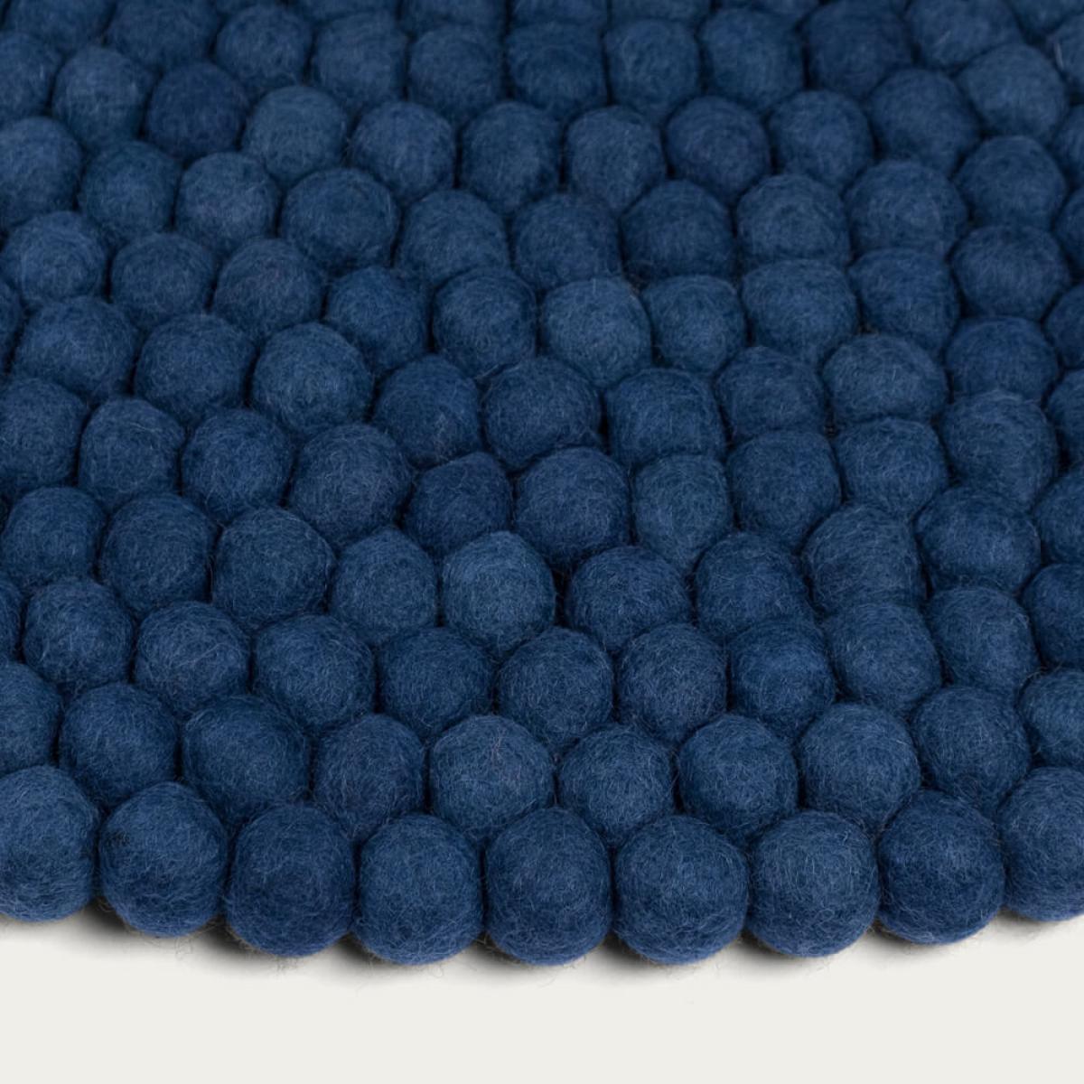 Felt Ball Rug Alva Round – image 3