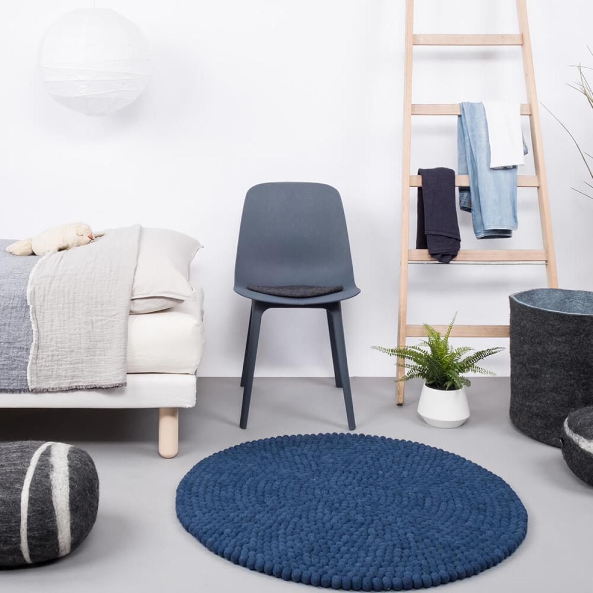 Felt Ball Rug Alva Round – image 6