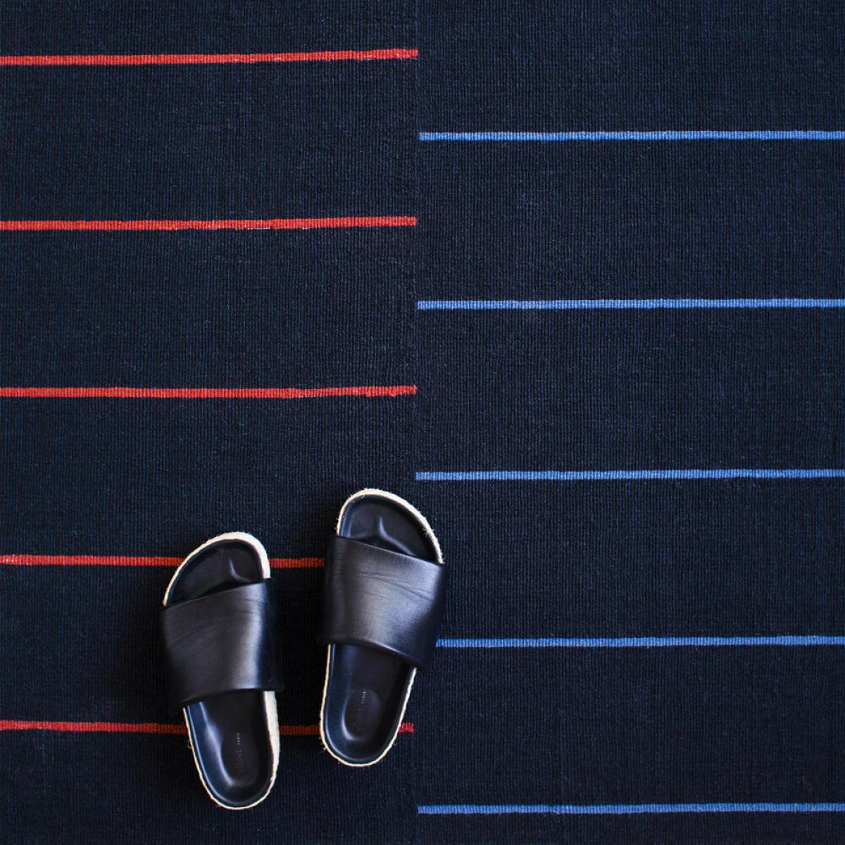 Black Barber Rug – image 4