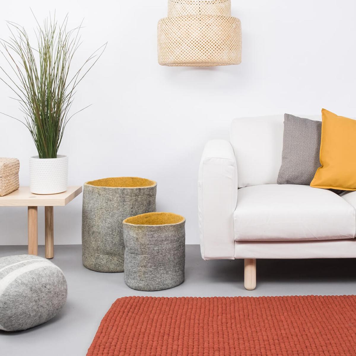 Felt Ball Rug Lora Square – image 4