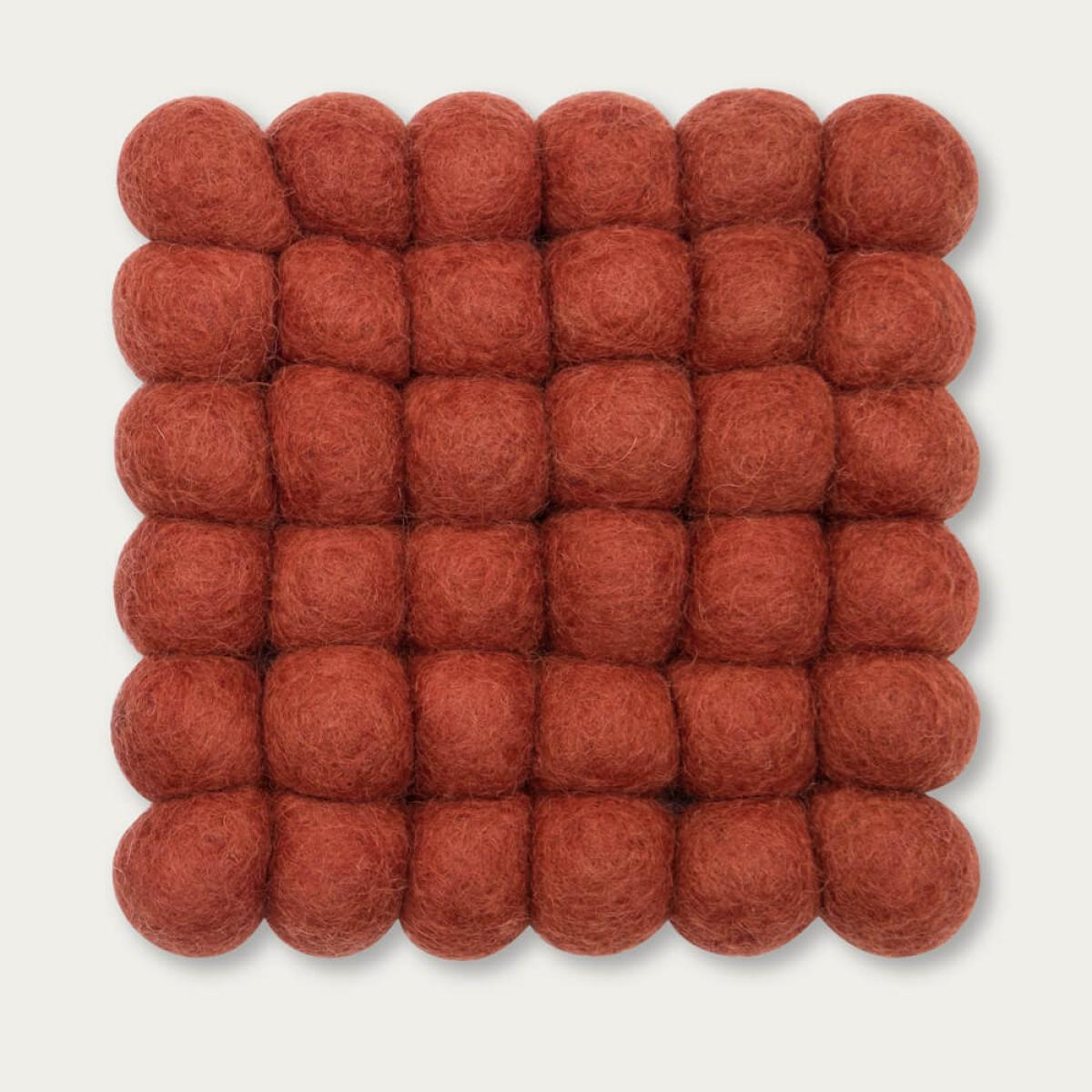 Felt Ball Rug Lora Square – image 9