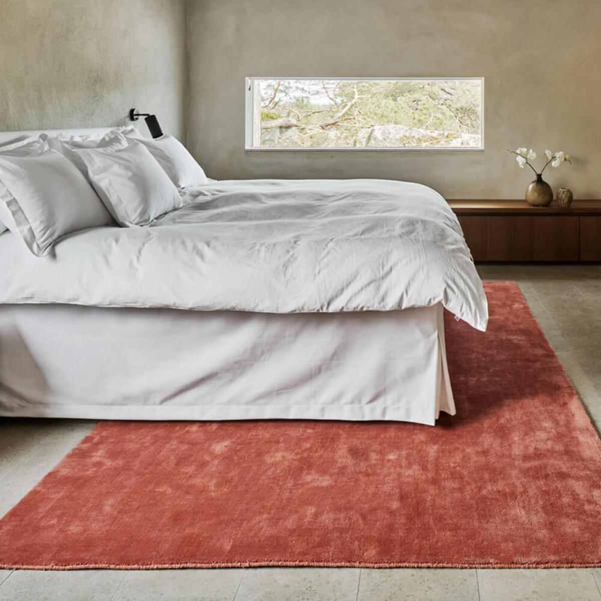 Brick Red Grand Rug – image 3
