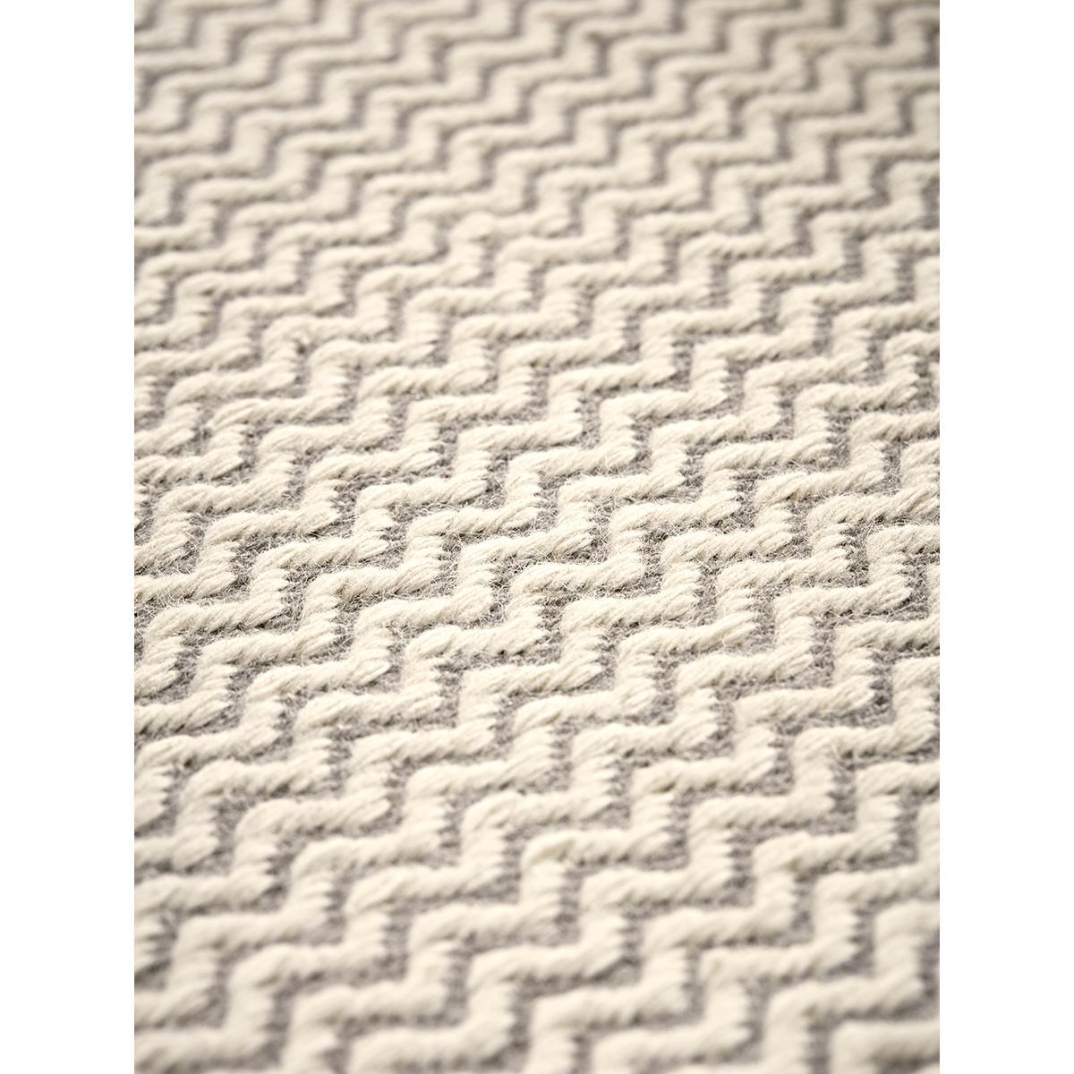 Chevron Rug - Large – image 3