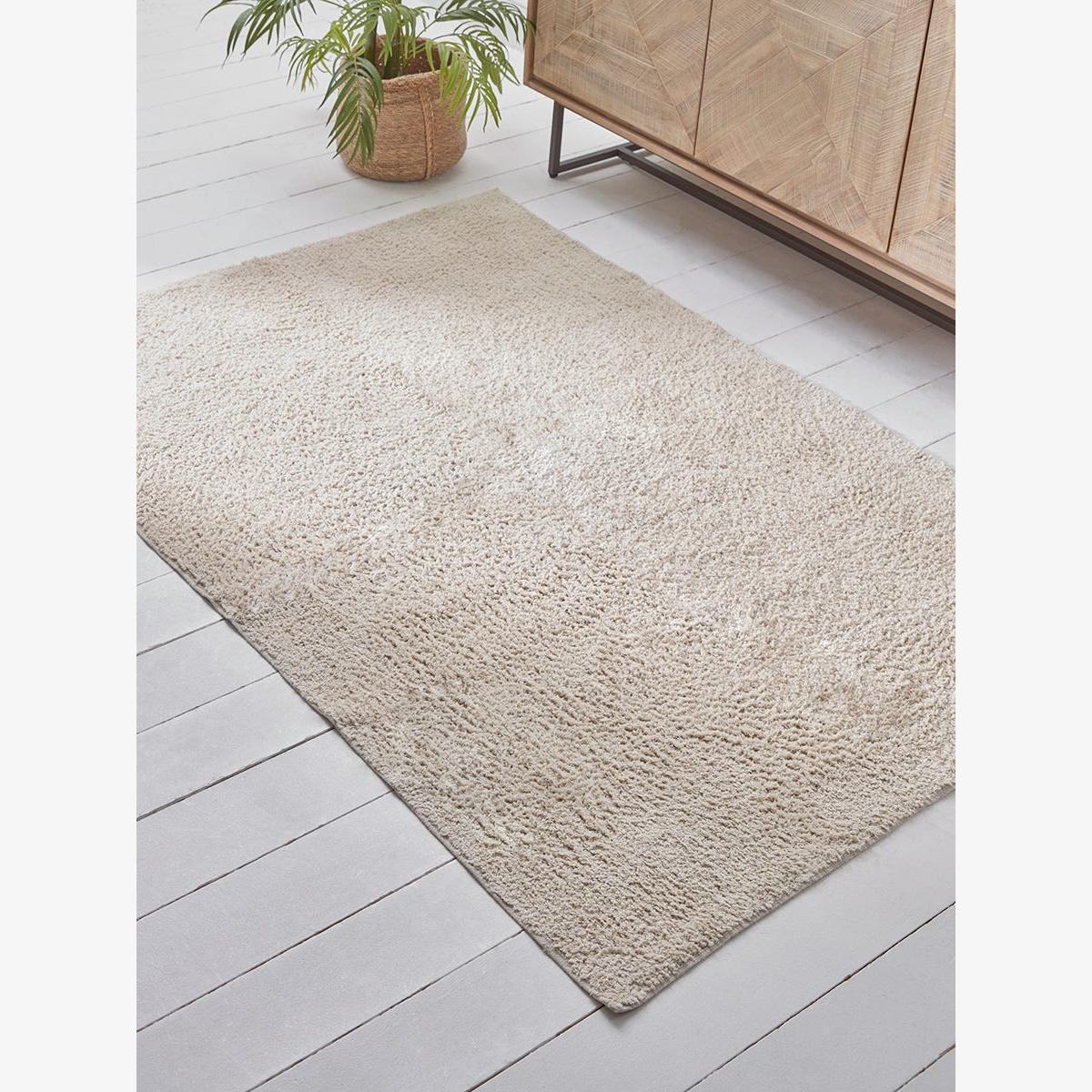 Textured Cream Rug – image 1