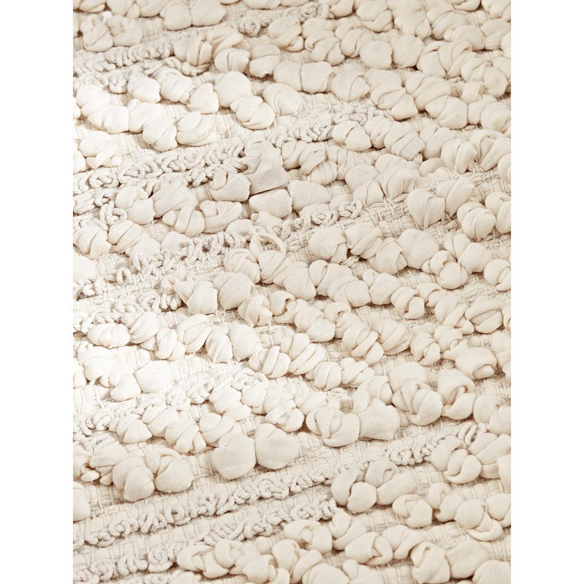 Tula Bedside Rug – image 4
