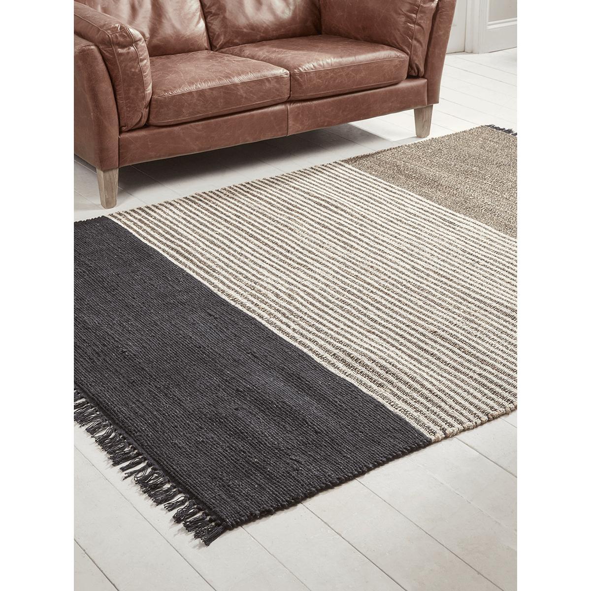 Lena Rug – image 1