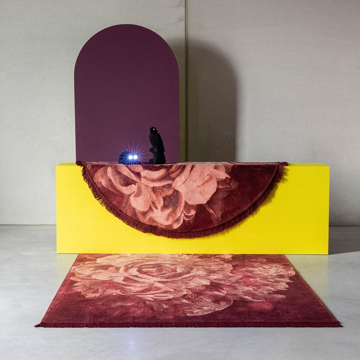 Bold Monkey Round Stitchy Roses Rug – image 2