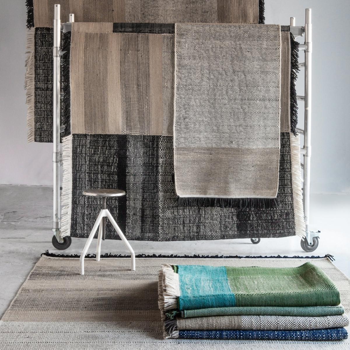 Tres Stripe Rug Black Small – image 5