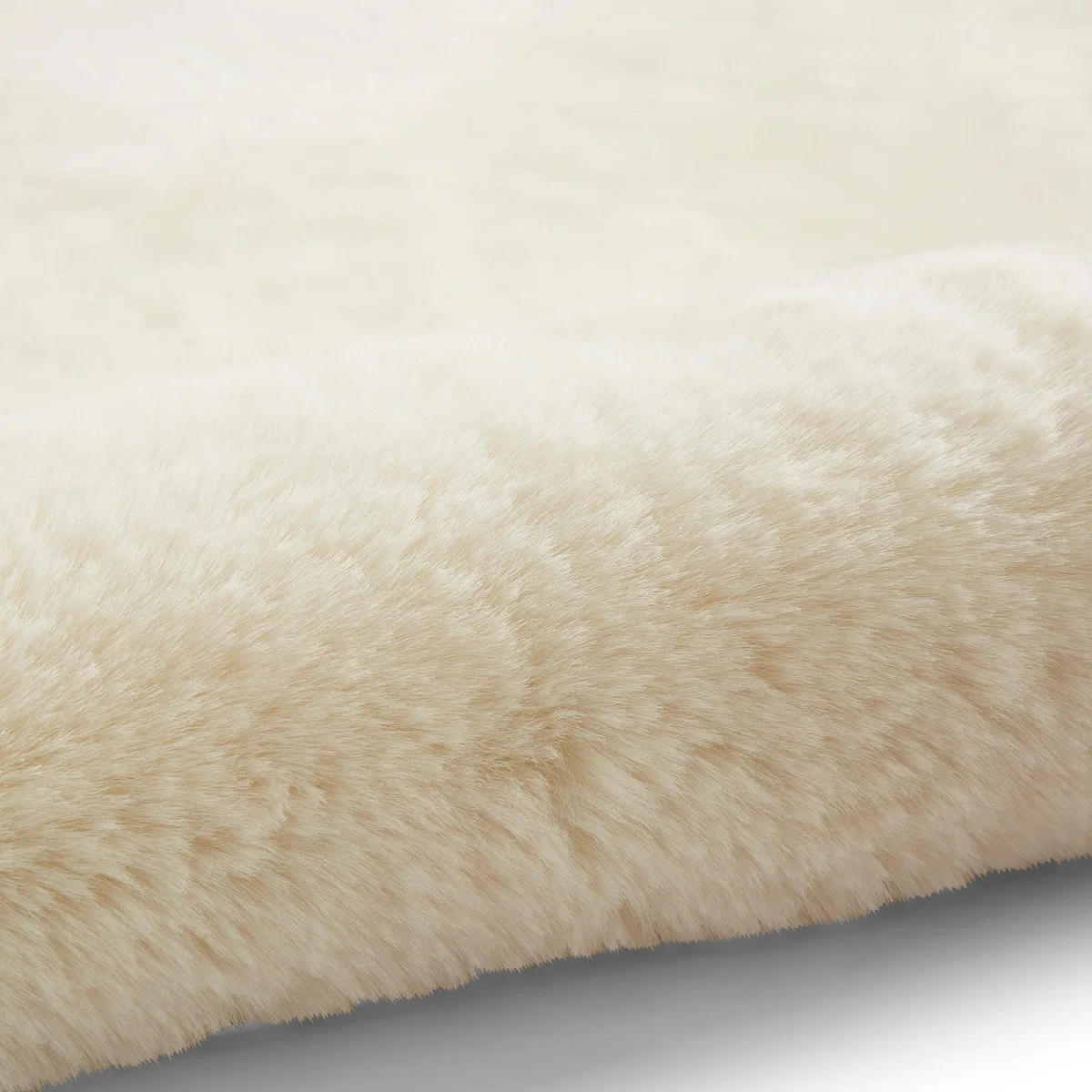 Super Teddy Rectangle Rug White – image 9