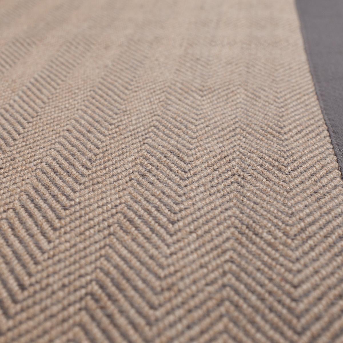 Natural Fibre Herringbone Rug Herringbone Fibre Grey and Natural – image 2