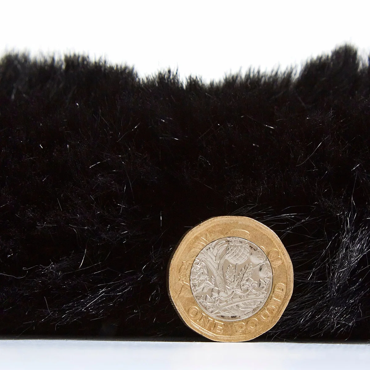 Super Teddy Rectangle Rug Black – image 8