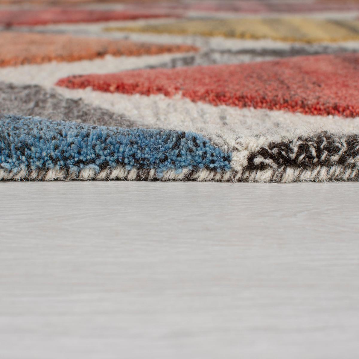 Yara Geometric Rug Beige, Red and Blue – image 4