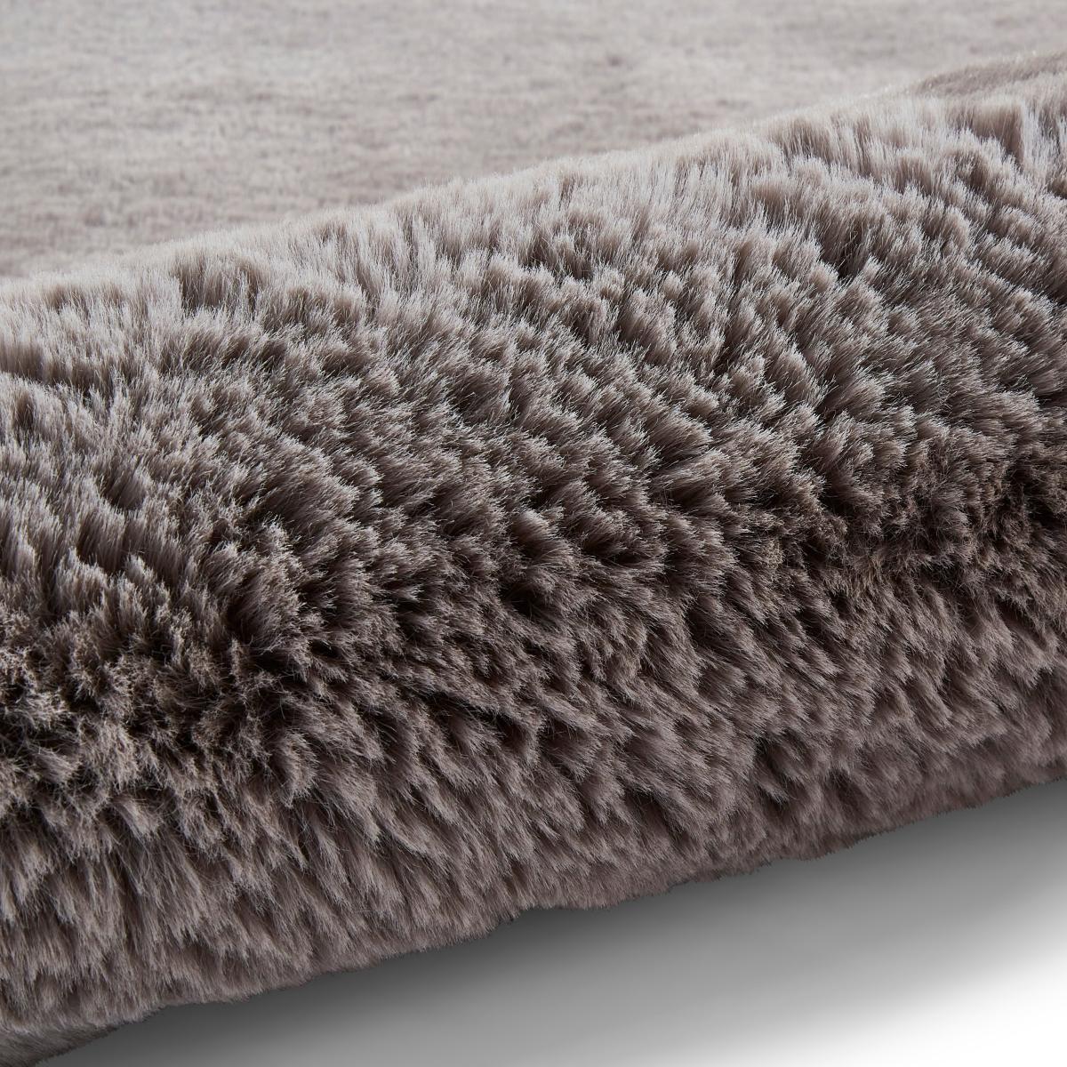 Super Teddy Rectangle Rug Grey – image 8