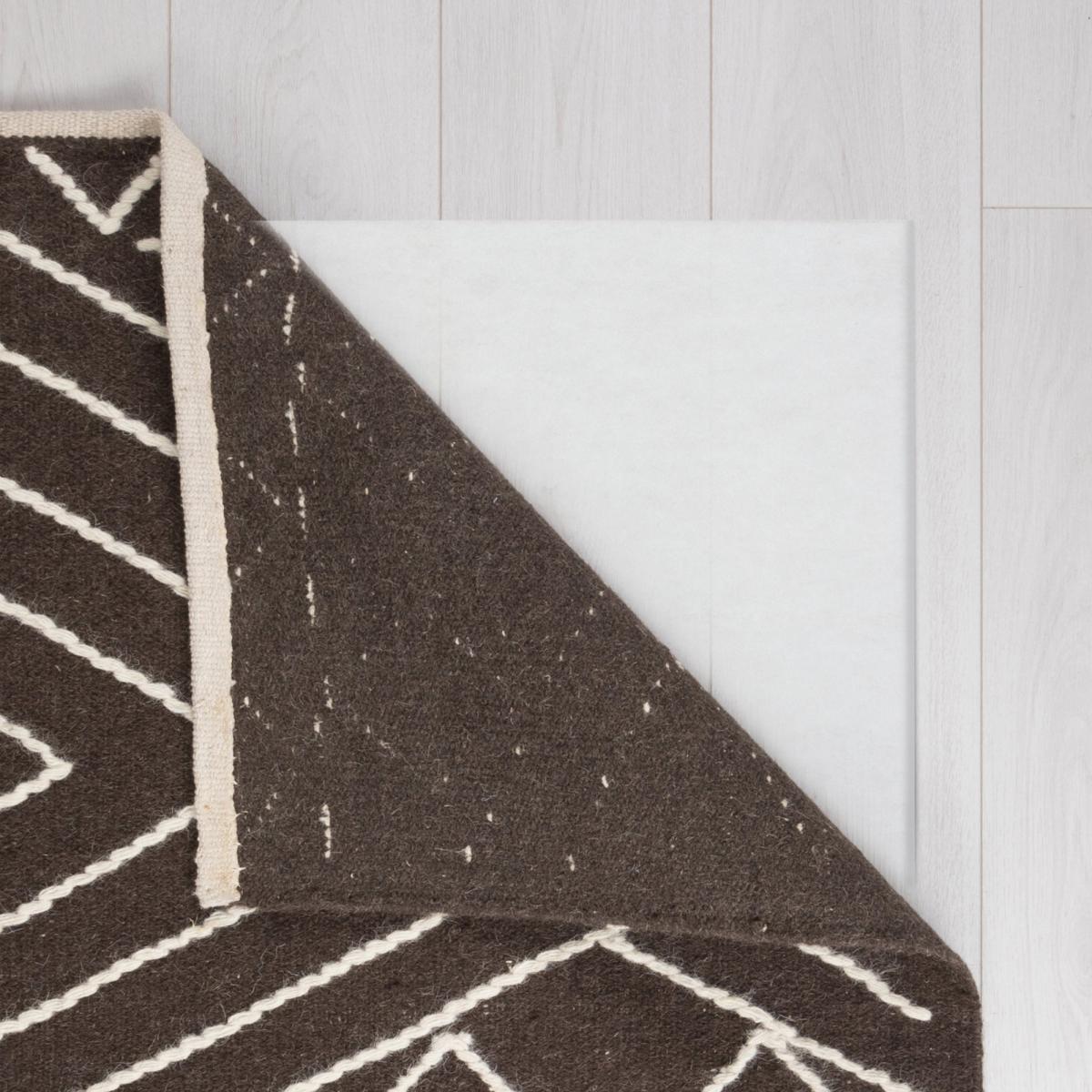 Journey Wool Rug Black and White – image 4