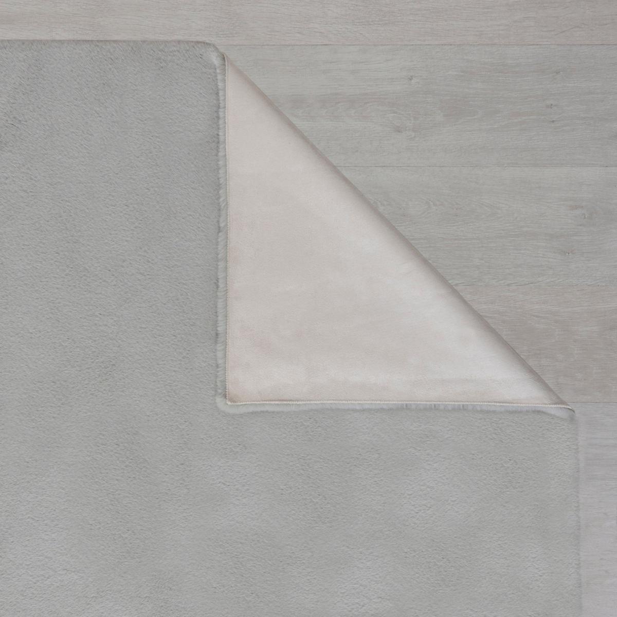 Supersoft Faux Fur Square Rug Supersoft Grey – image 5