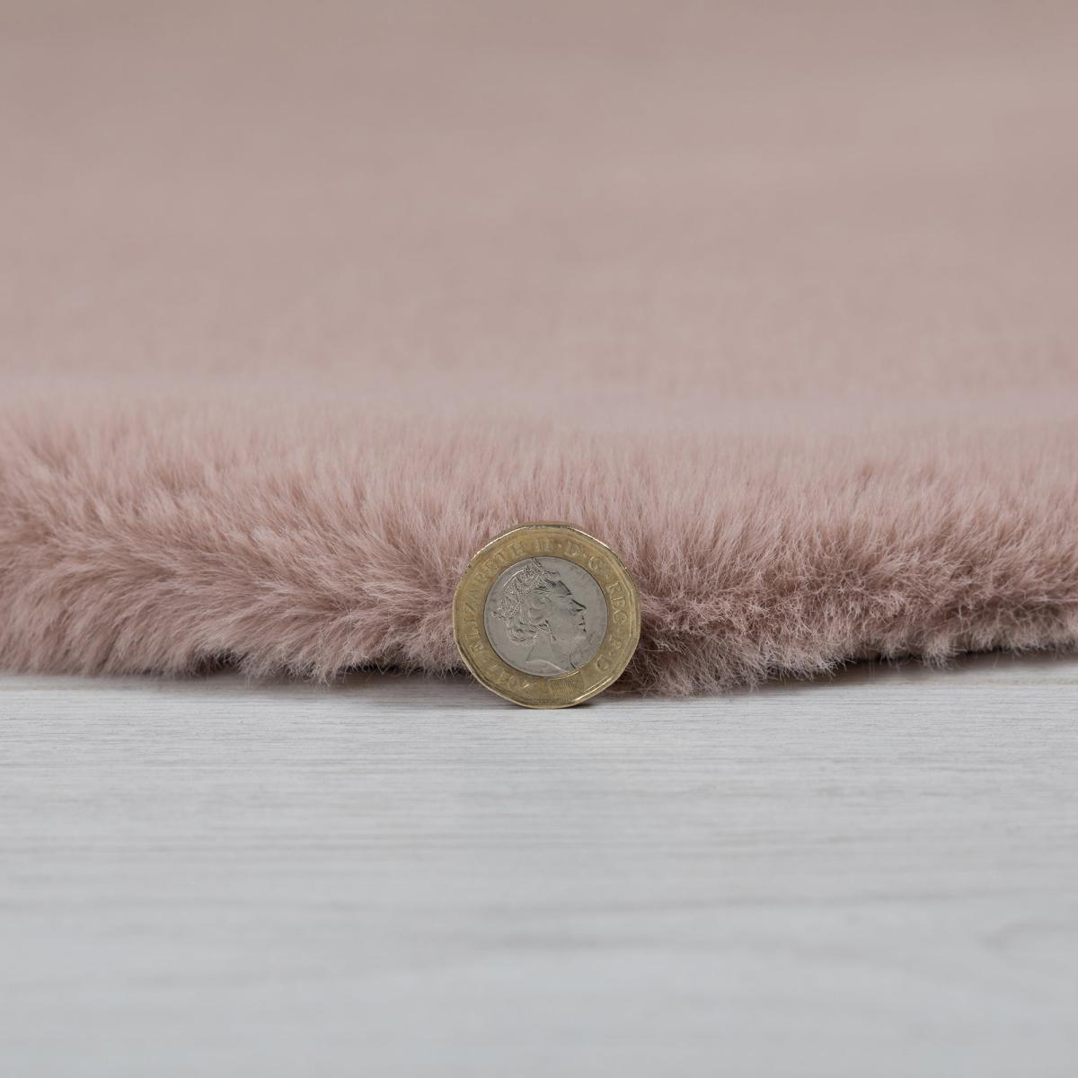 Supersoft Faux Fur Quad Rug Grey – image 6