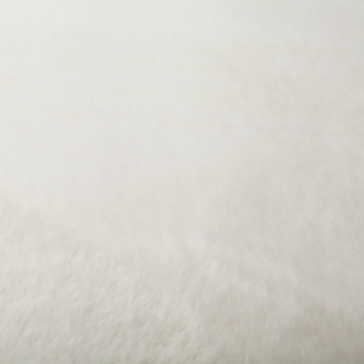 Supersoft Faux Fur Quad Rug Grey – image 10
