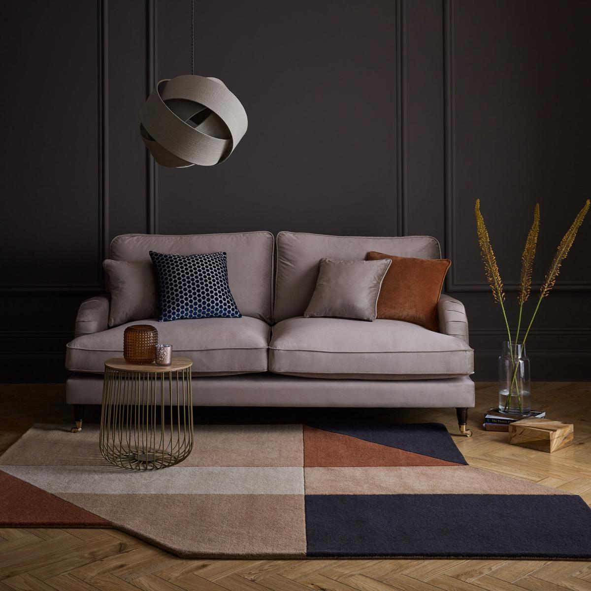Heath Wool Shaped Rug Black and Beige – image 1