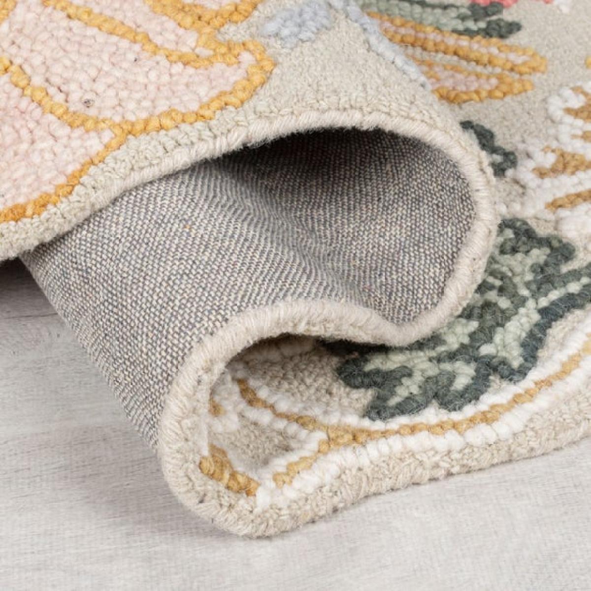 Daphne Floral Shaped Wool Rug – image 3