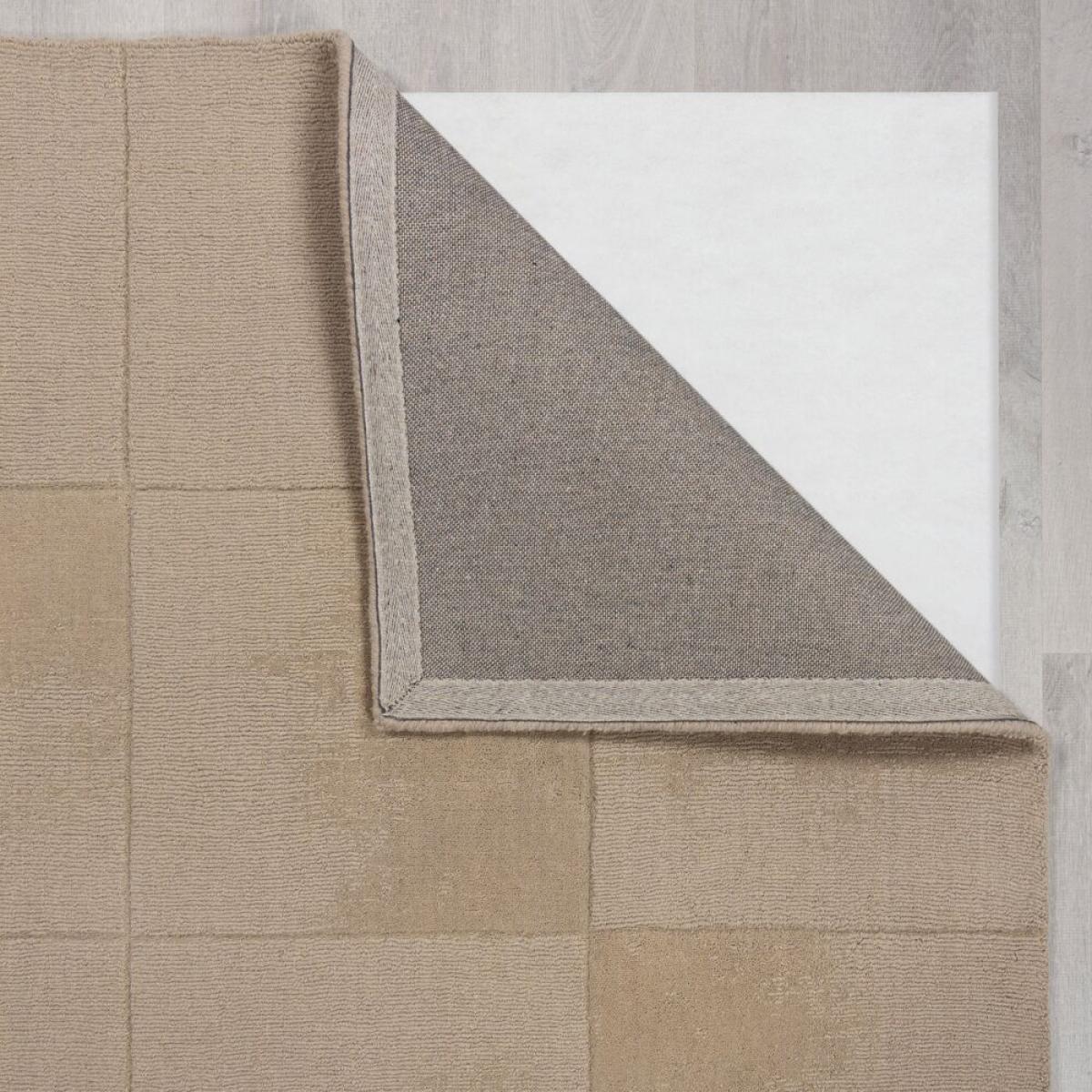 Ombre Checkerboard Wool Rug Natural – image 3