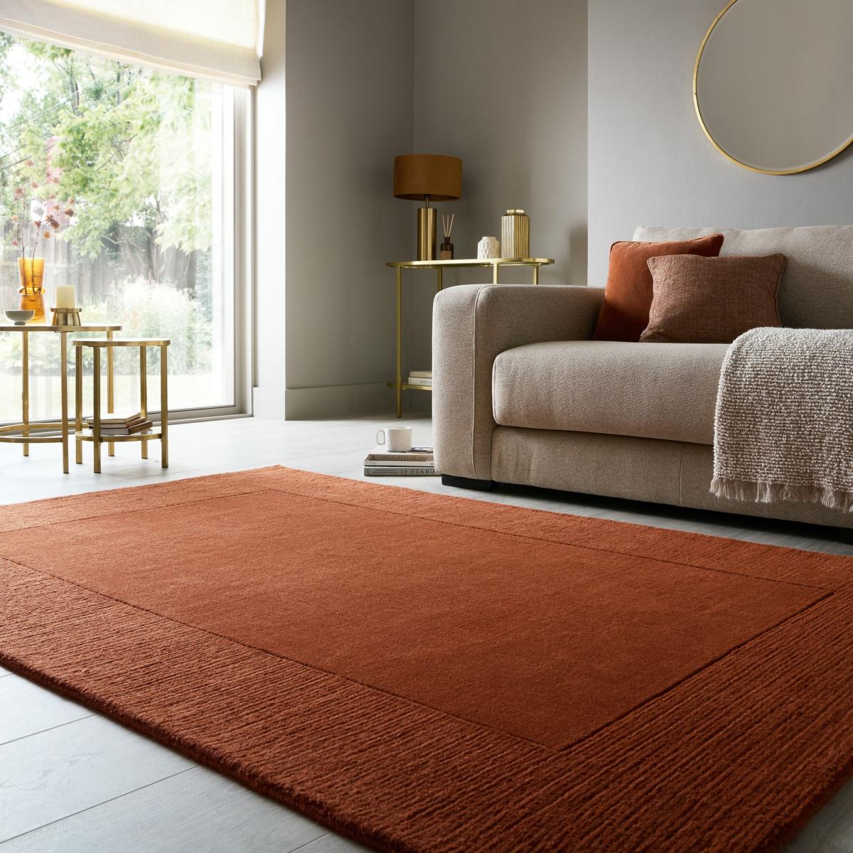 Boston Wool Border Rug – image 1