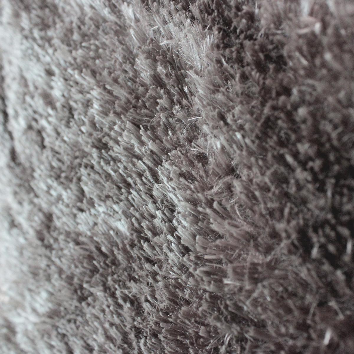 Serenity Rug Silver – image 3