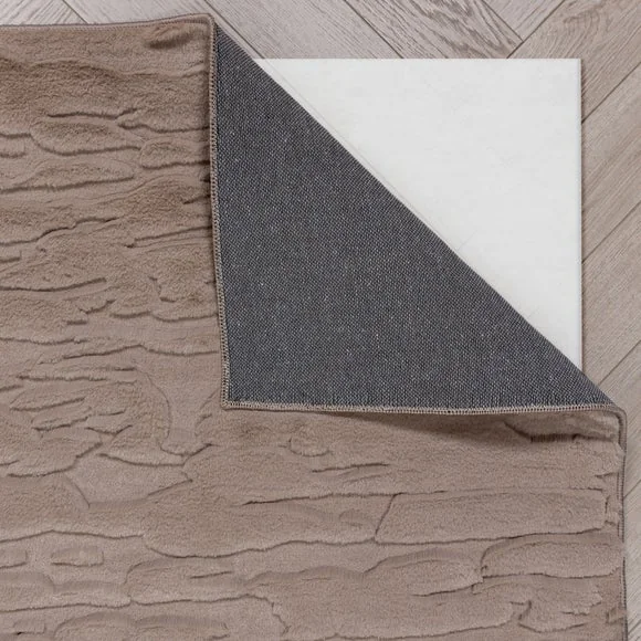 Adina Faux Fur Abstract Luxe Rug – image 3