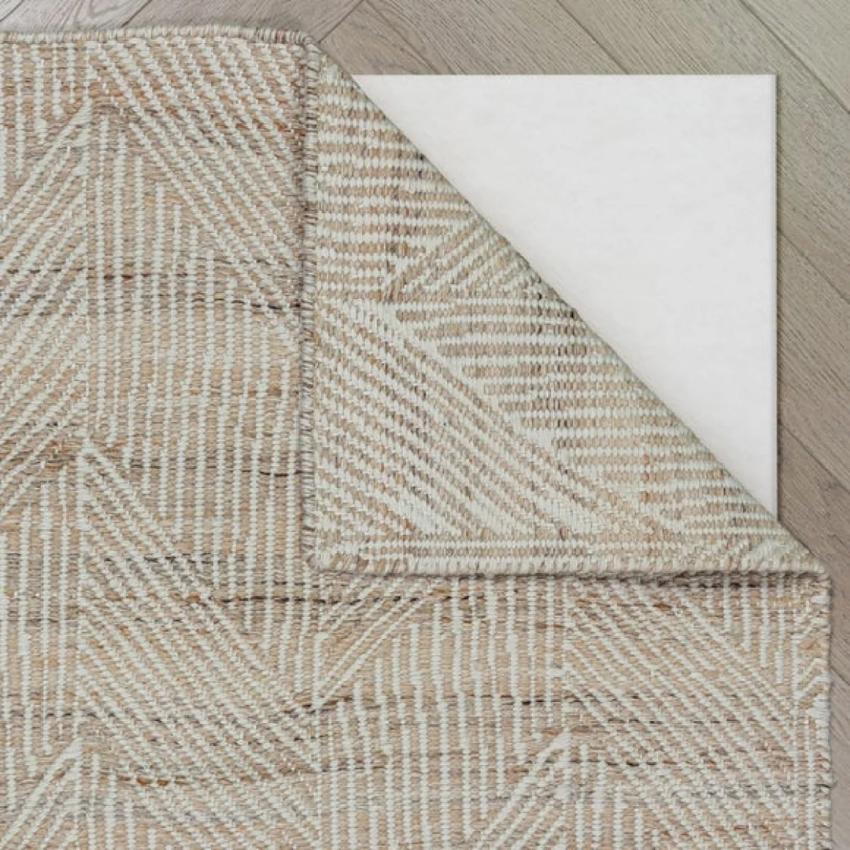 Chevron Weave Rug – image 3