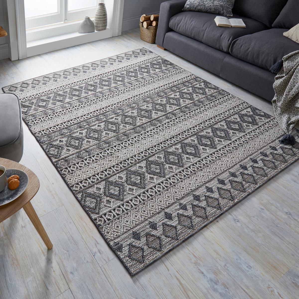 Herne Geometric Rug Grey, Beige and White – image 1