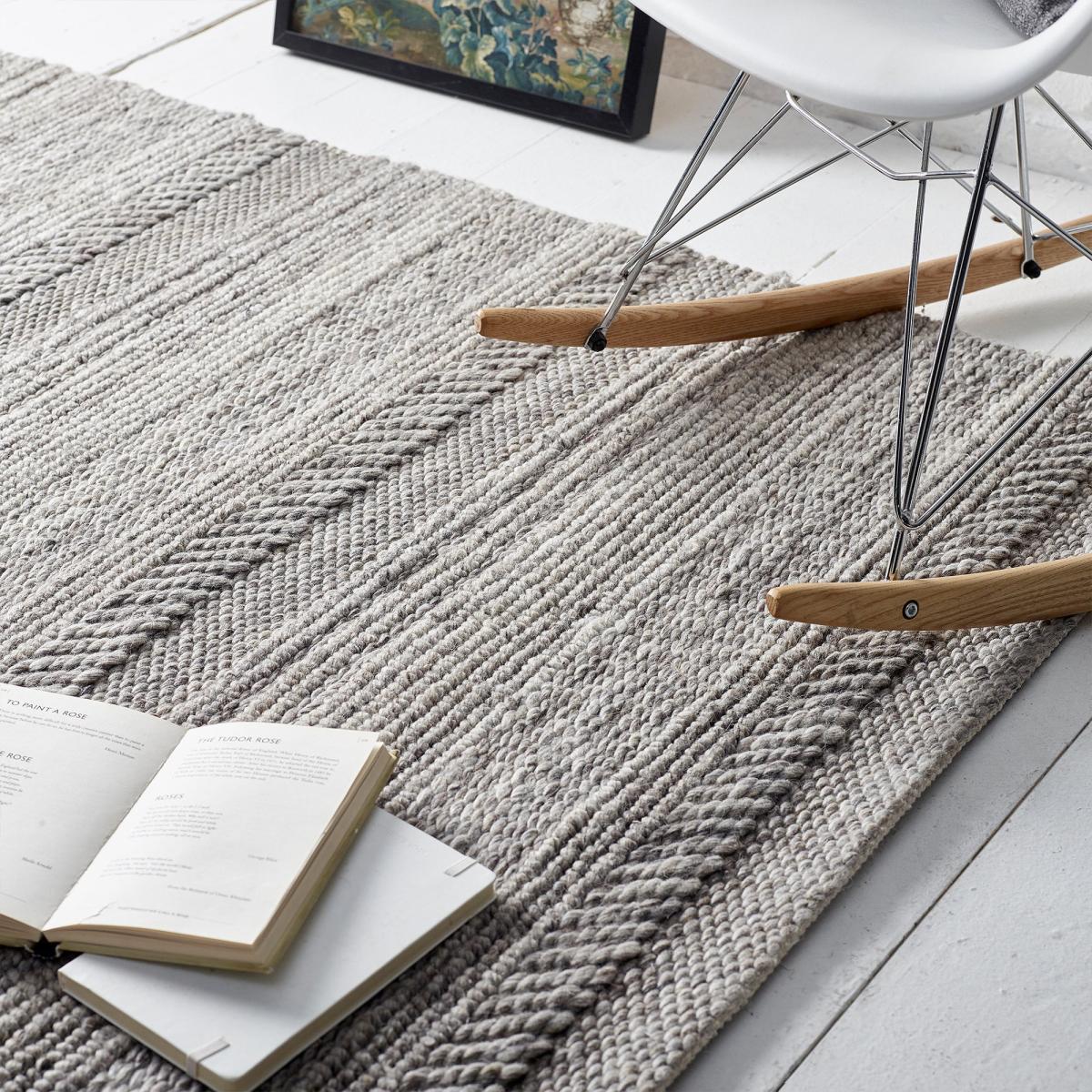 Chunky Knit Rug Natural – image 2