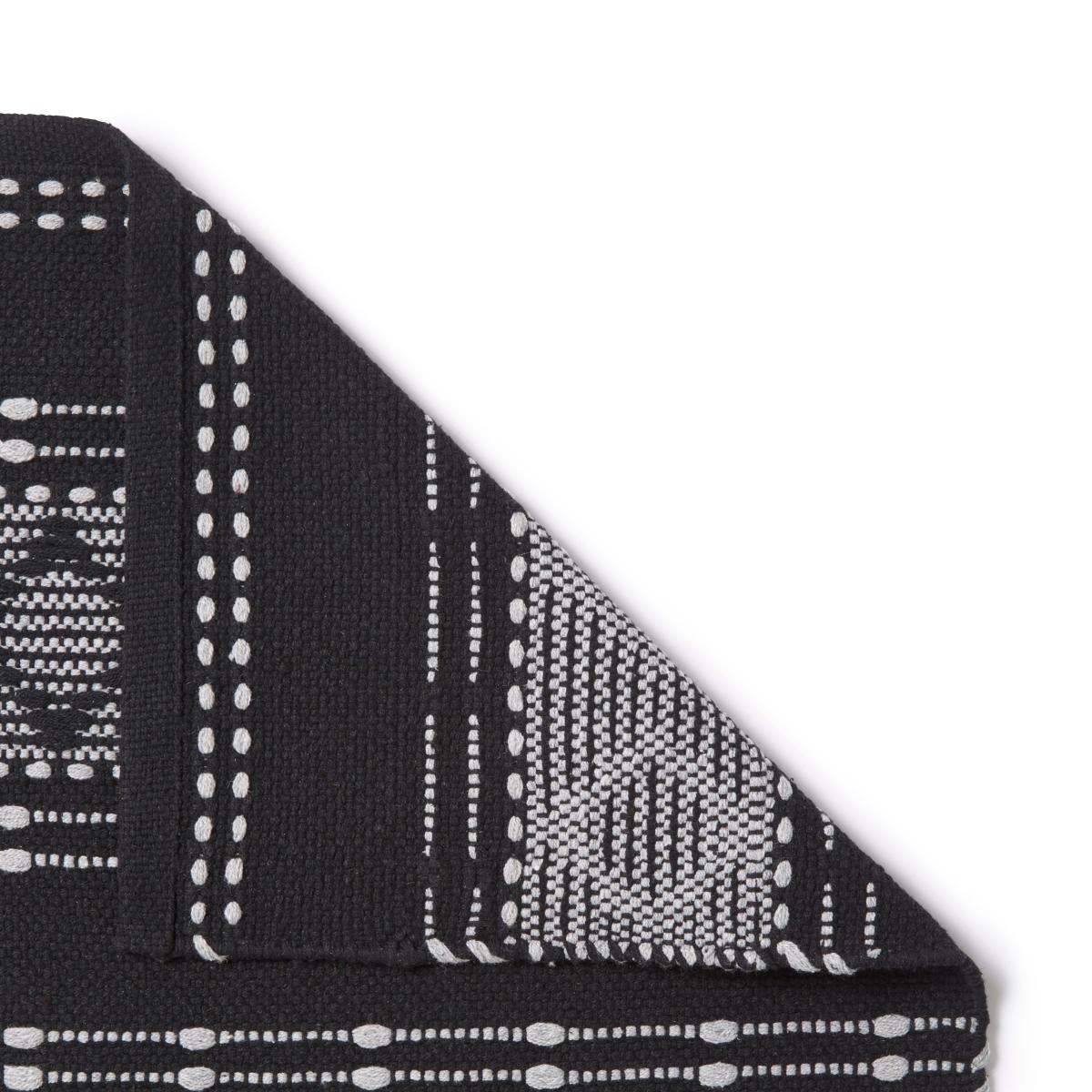 Woven Washable Diamond Rug Black – image 3
