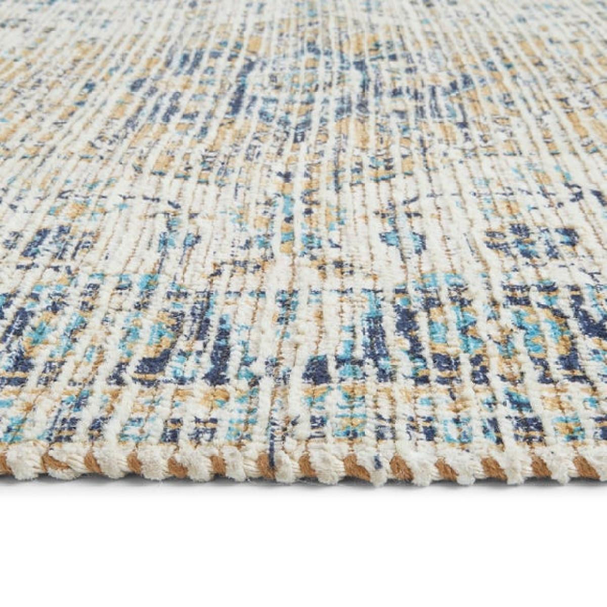 Micah Traditional Wool Rug – image 4
