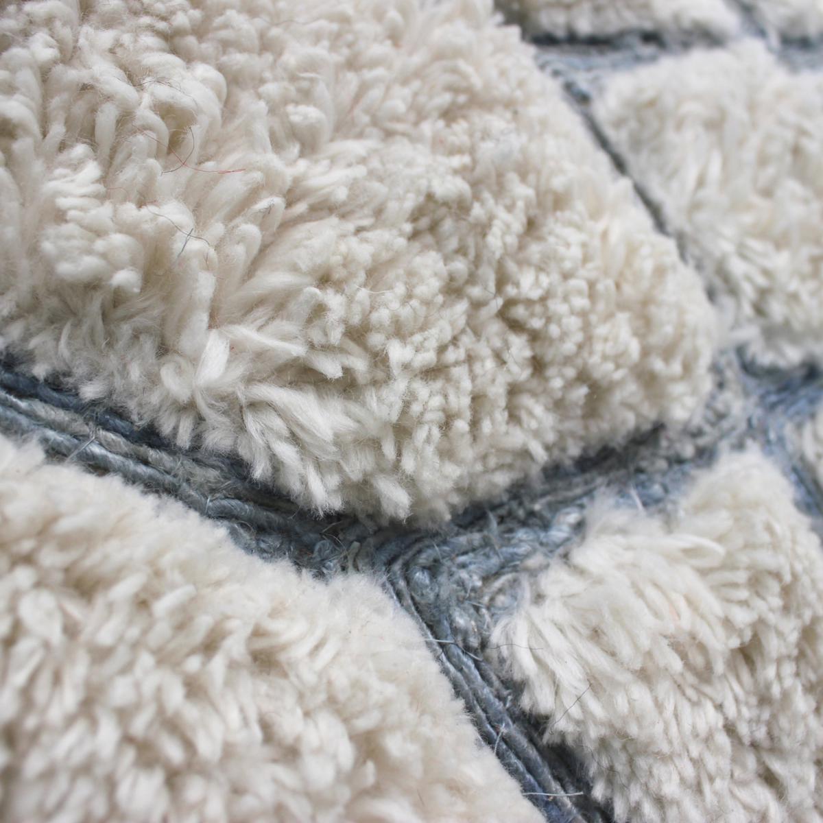 Solitaire Sion Rug Duck Egg (Blue) – image 2