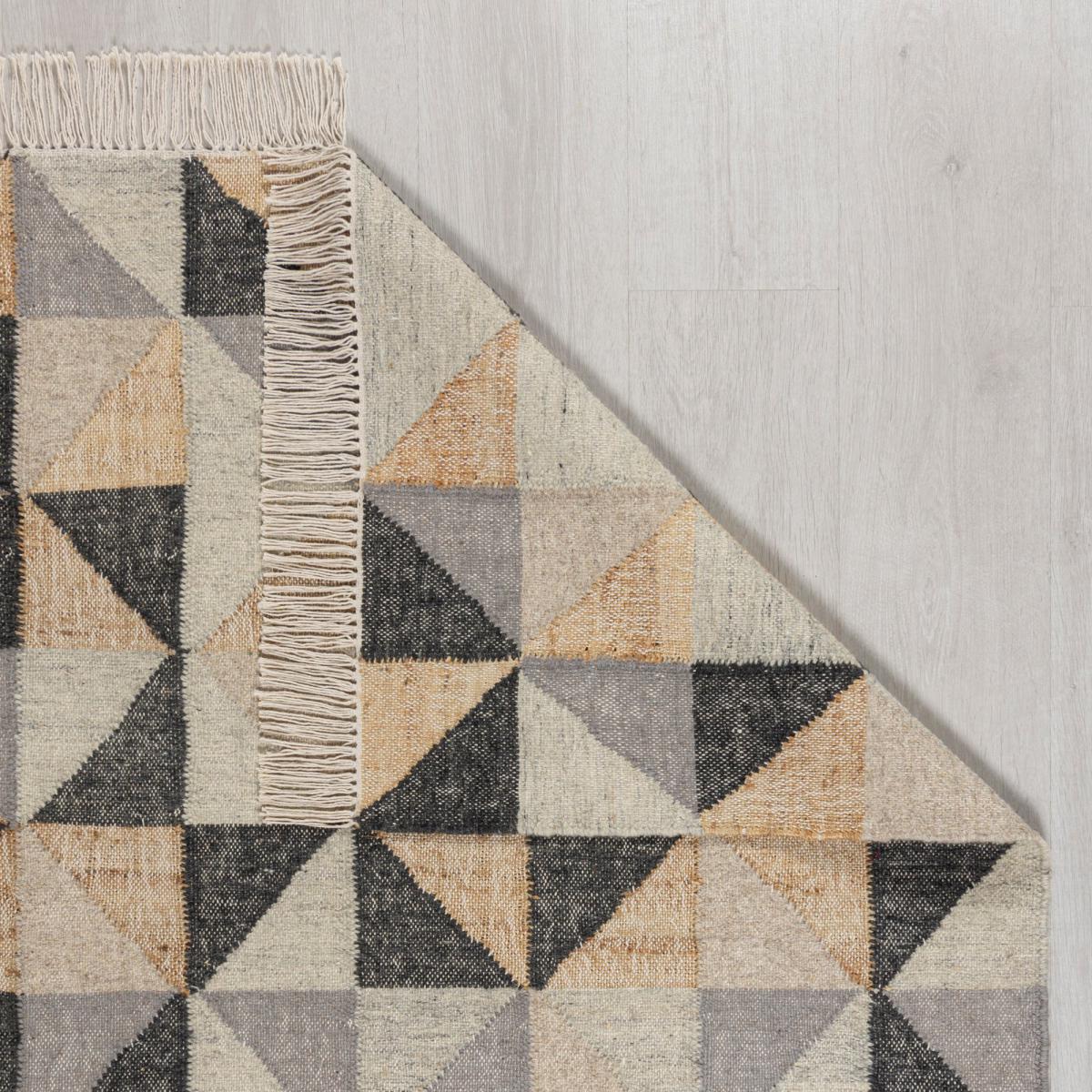 Triangle Patterned Runner Grey/Beige – image 5