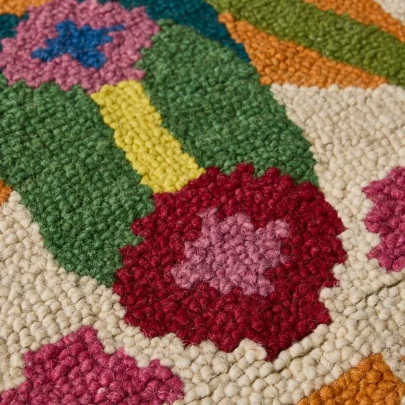 Yinka Ilori Kaleidoscope Wool Rug – image 2