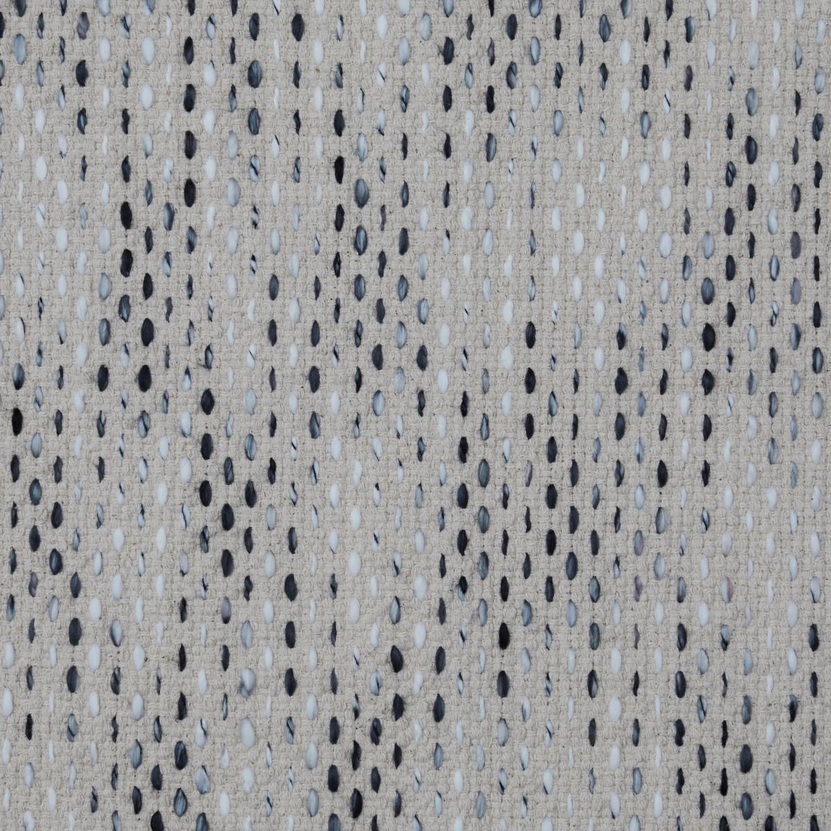 Blossom Rug Black and white – image 6